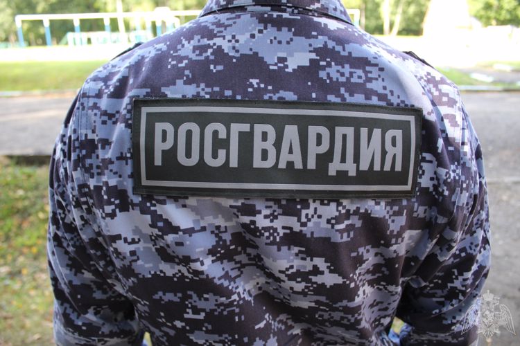 В Калининграде наряд вневедомственной охраны задержал гражданку, которая совершила несколько краж в одном и том же магазине 