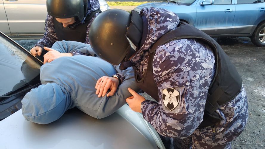 В Калининграде сотрудники Росгвардии задержали гражданина, подозреваемого в нанесении телесных повреждений 