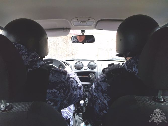 Наряд вневедомственной охраны Росгвардии задержал мужчину, повредившего имущество гостиницы