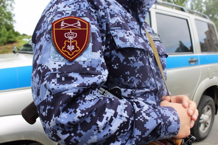 В Калининграде сотрудники Росгвардии задержали мужчину, совершившего кражу в магазине 