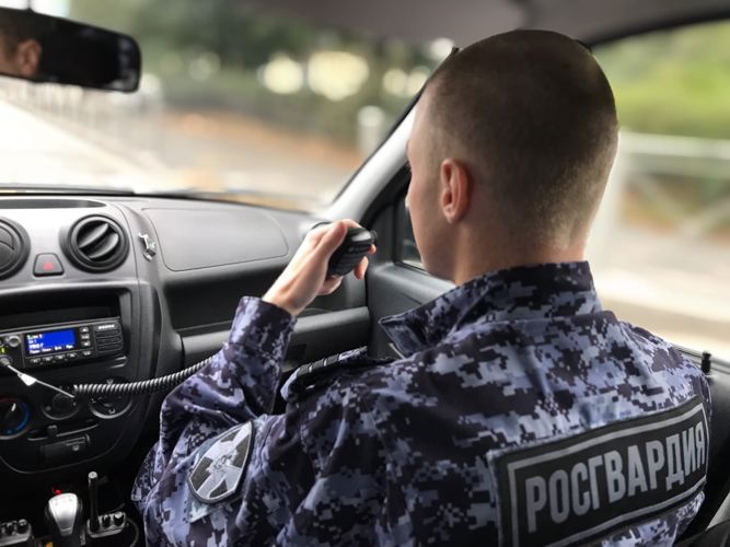 В Калининграде сотрудники Росгвардии предотвратили кражу со строительной площадки 