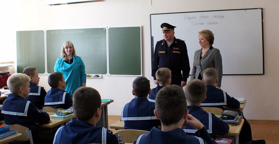В Калининграде начальник территориального Управления Росгвардии посетил Кадетскую школу-интернат «Андрея Первозванного Кадетский морской корпус»