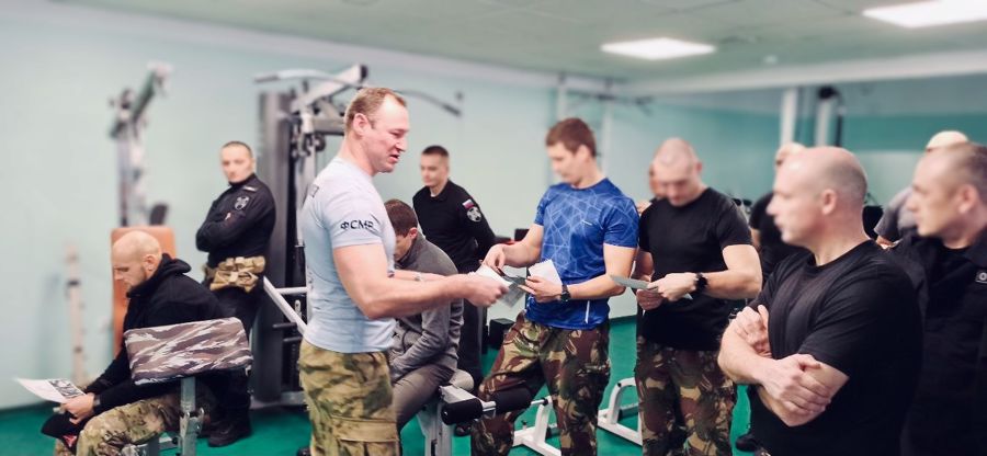 В Калининграде для сотрудников спецподразделений Росгвардии прошла мотивационная встреча с титулованными атлетами