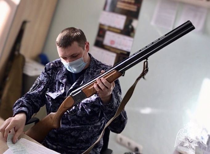 Сотрудники подразделений лицензионно- работы Управления Росгвардии по Калининградской области отмечают свой профессиональный праздник