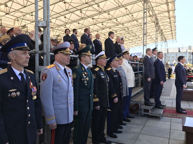 В Калининграде росгвардейцы приняли участие в праздничных мероприятиях, посвященных 77-летию годовщины Победы (видео)