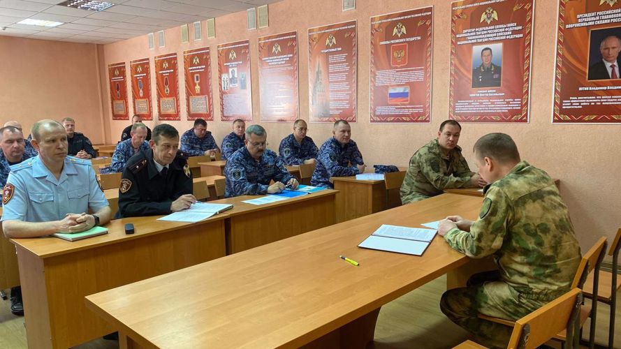 Эффективные методики военно-политической работы изучили росгвардейцы на сборах в Калининграде