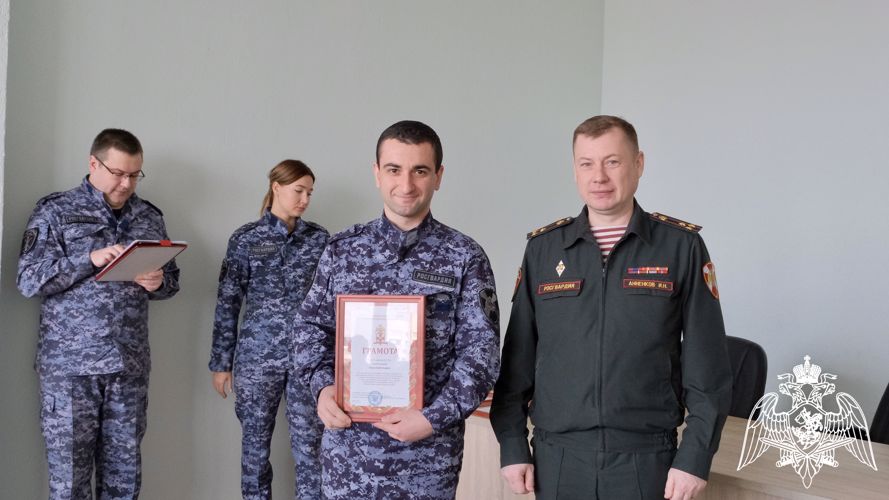 Руководство Росгвардии поздравило калининградских сотрудников подразделений государственного контроля и лицензионно-разрешительной работы с профессиональным праздником