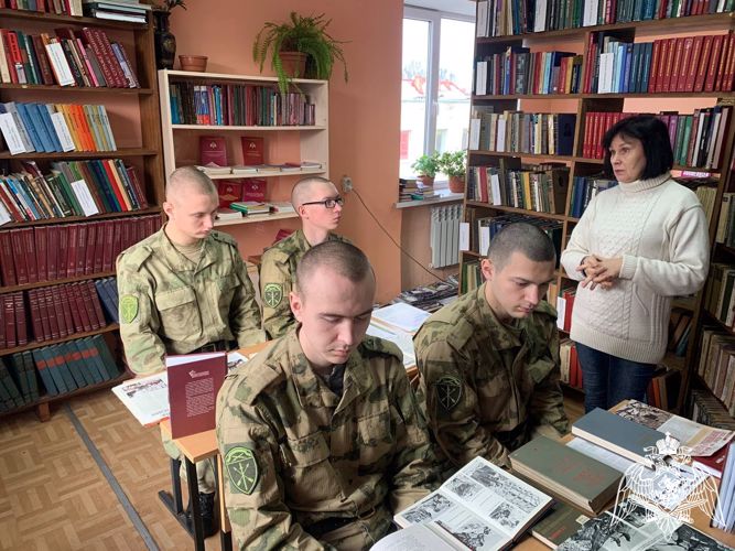 В Калининградском специальном моторизованном полку Росгвардии проходят уроки мужества, посвящённые Победе в Сталинградской битве
