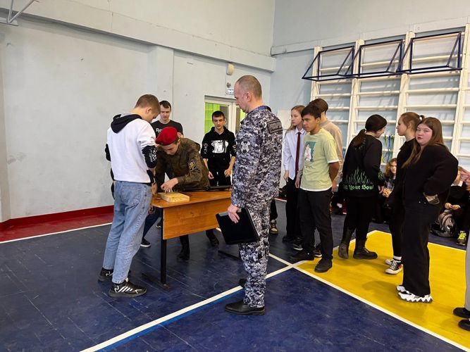Росгвардейцы провели для школьников спортивные мероприятия в Калининграде
