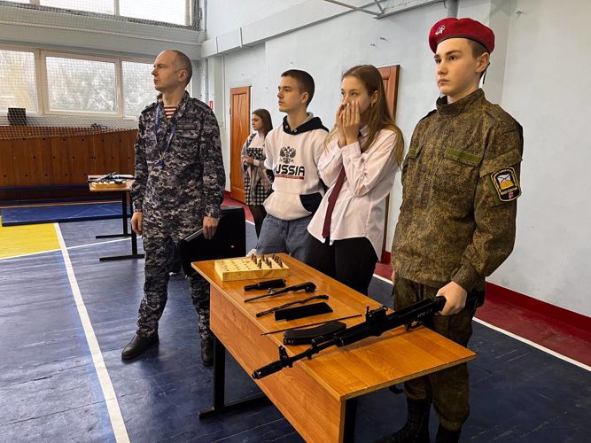 Росгвардейцы провели для школьников спортивные мероприятия в Калининграде