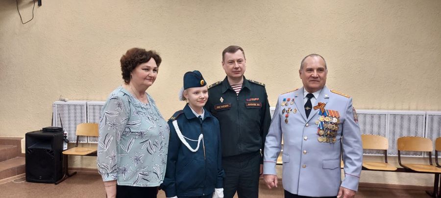 Офицеры и ветераны Управления Росгвардии по Калининградской области приняли участие в церемонии принятия присяги кадет подшефного класса