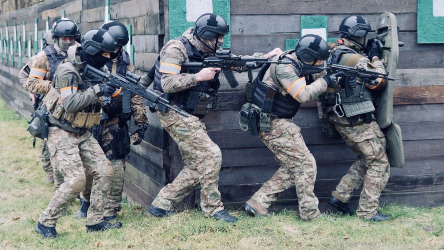 Росгвардейцы отработали противодиверсионную борьбу в Калининградской области