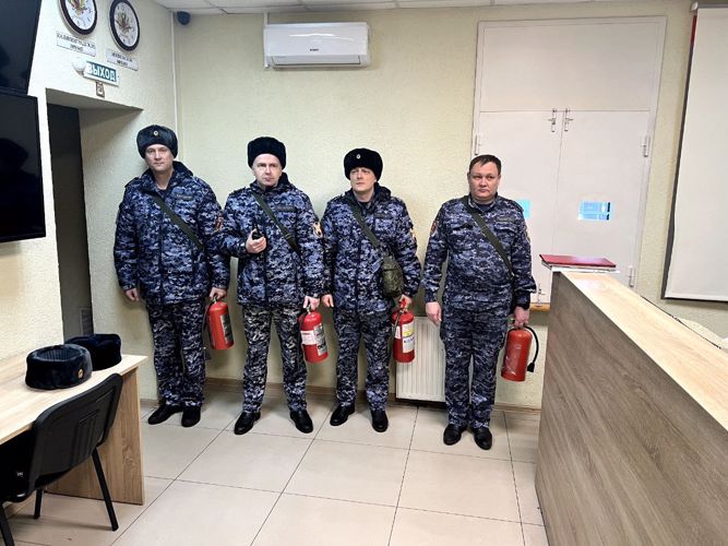 Совместные пожарно-тактические учения Росгвардии и МЧС прошли в Калининграде