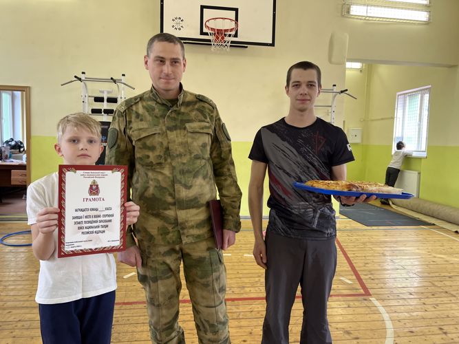 Росгвардейцы провели военно-спортивную эстафету для калининградских школьников 