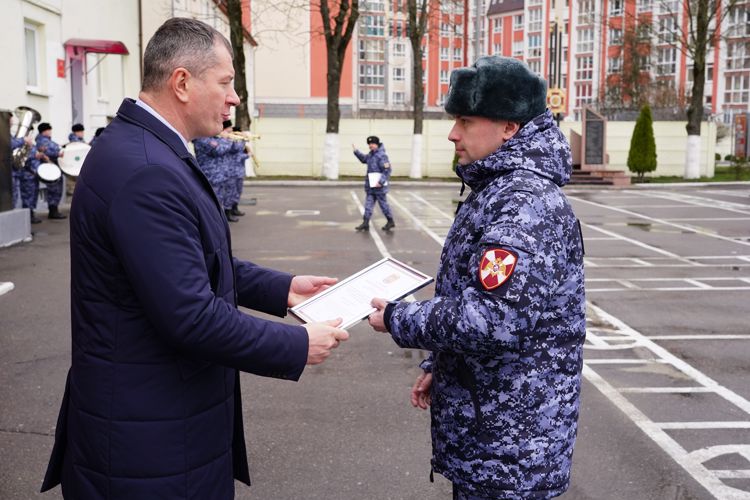 Торжественное мероприятие в честь Дня образования войск национальной гвардии состоялось в Калининграде