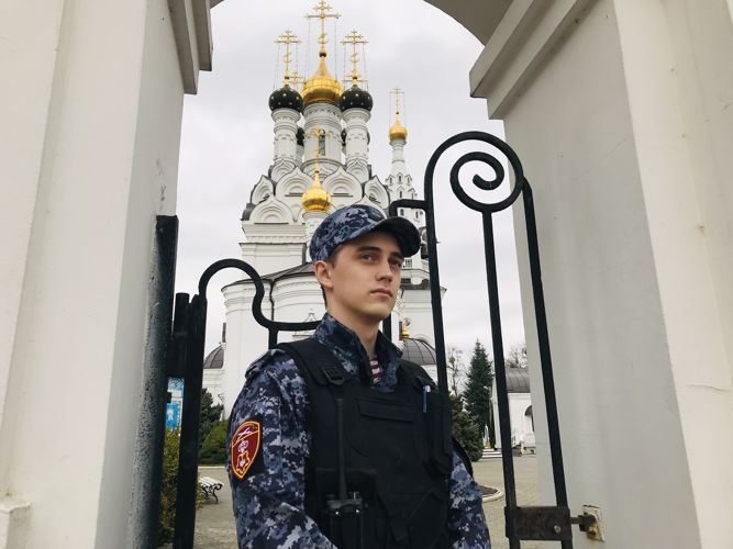 Росгвардейцы обеспечивают правопорядок в православную Пасху в Калининградской области
