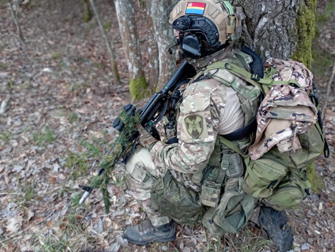 Сотрудники калининградского ОМОН Росгвардии завершили учебный полевой выход