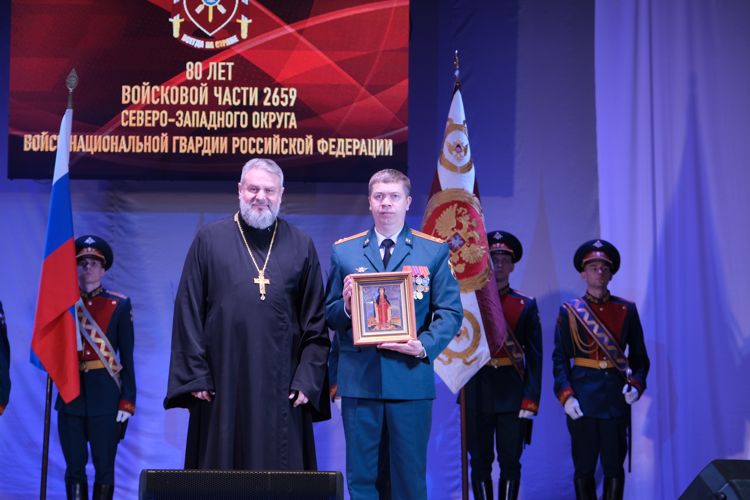 В Калининграде отметили 80-ю годовщину специального моторизованного полка Росгвардии