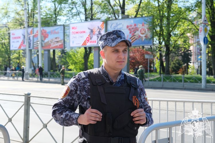 В Калининграде росгвардейцы обеспечивают безопасность при проведении праздничных мероприятий в День Победы