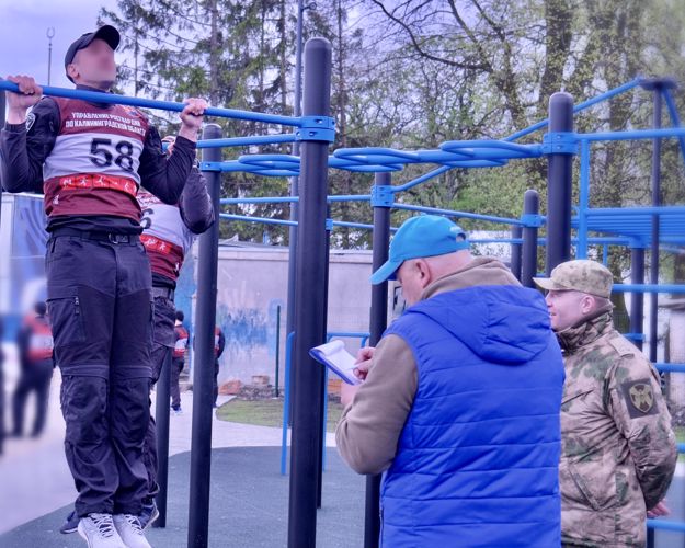 Калининградские сотрудники и военнослужащие Росгвардии сдали зачёты за зимний период подготовки