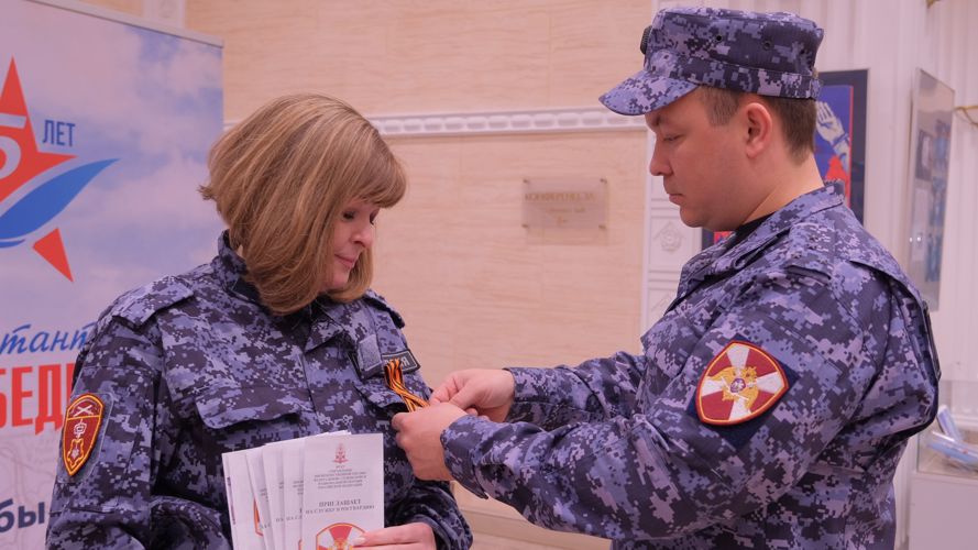 Калининградские росгвардейцы присоединились к акции «Георгиевская ленточка»