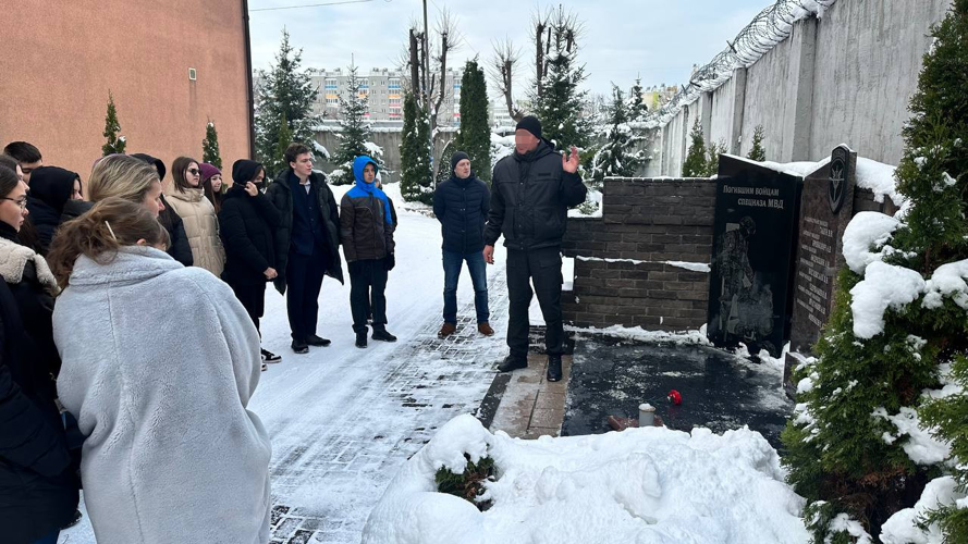 Росгвардейцы провели урок мужества для калининградских школьников 
