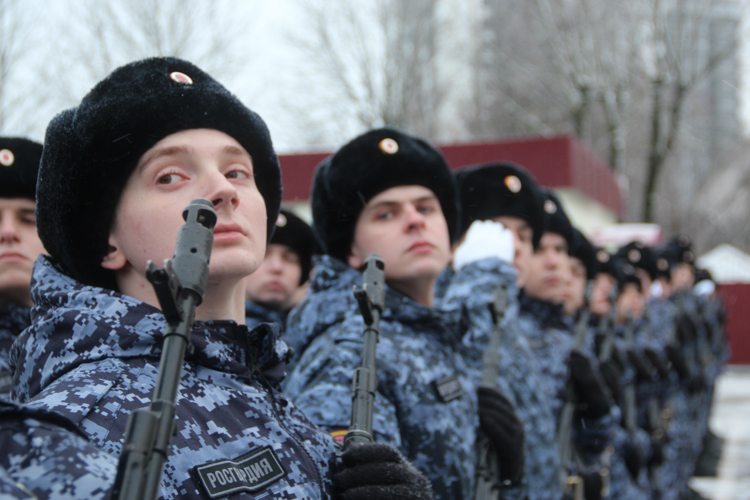 Более 40 калининградцев стали военнослужащими полка Росгвардии