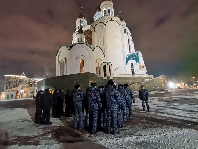 В Калининграде сотрудники и военнослужащие Росгвардии обеспечили безопасность во время празднования Рождества Христова