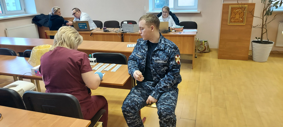 Калининградские росгвардейцы поддержали донорскую акцию «От сердца к сердцу» 