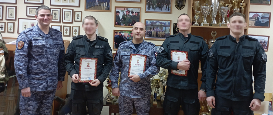 Калининградские росгвардейцы провели сражения на полях шахматных досок
