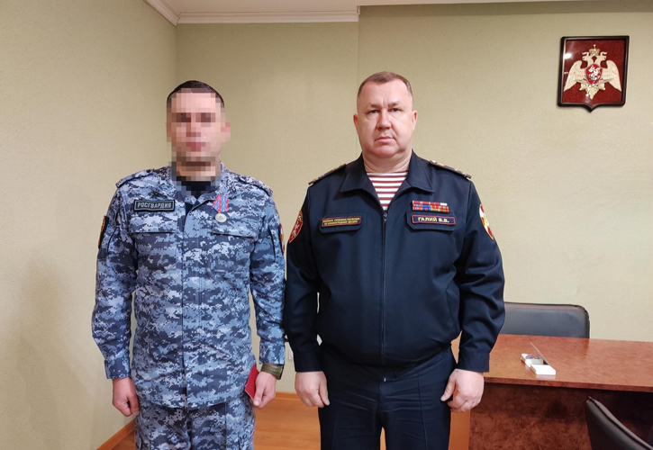 В Калининграде сотрудникам Росгвардии вручили государственные награды