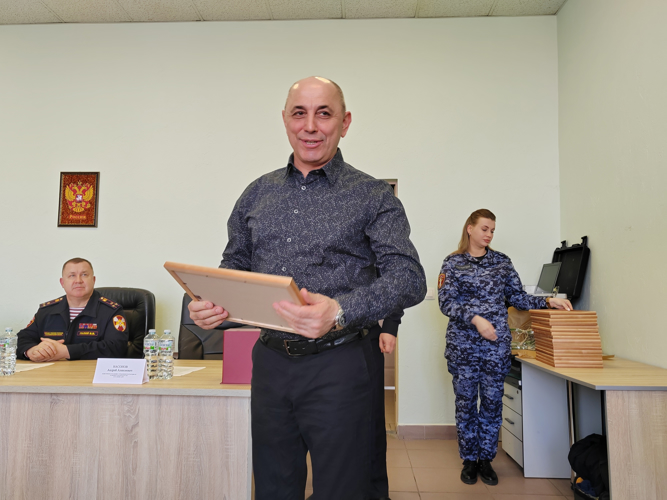 В Калининграде сотрудники подразделений госконтроля и лицензионно-разрешительной работы Росгвардии отметили 55-летие образования службы