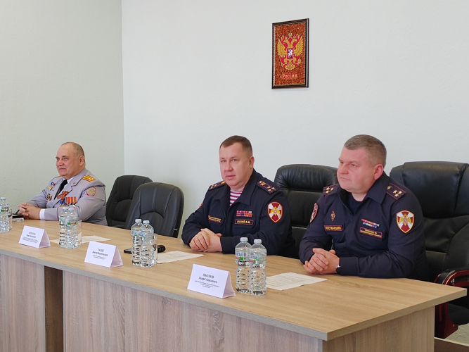 В Калининграде сотрудники подразделений госконтроля и лицензионно-разрешительной работы Росгвардии отметили 55-летие образования службы