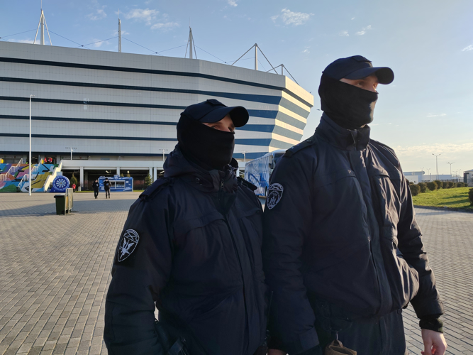 Росгвардейцы совместно с полицейскими обеспечили безопасность футбольного матча РПЛ в Калининграде