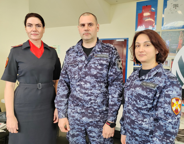 В Калининграде представители Росгвардии приняли участие в ярмарке вакансий