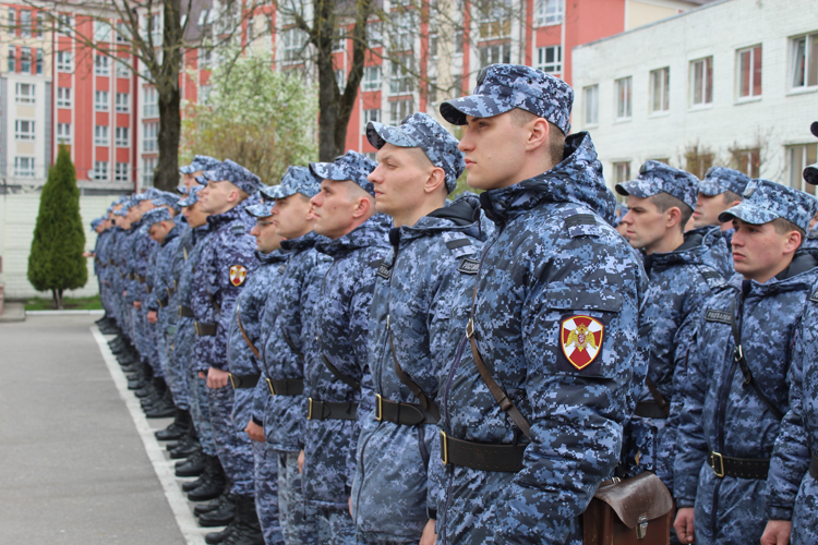 В Калининграде личному составу специального моторизованного полка Северо-Западного округа Росгвардии представлен новый командир