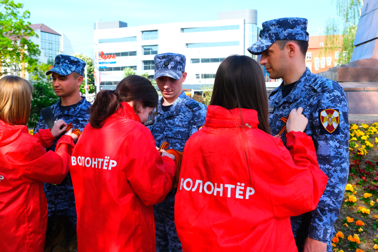Калининградские росгвардейцы присоединились к всероссийской акции «Георгиевская ленточка»
