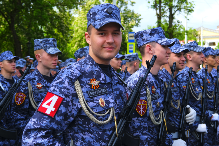 В Калининграде росгвардейцы приняли участие в генеральной репетиции Парада Победы