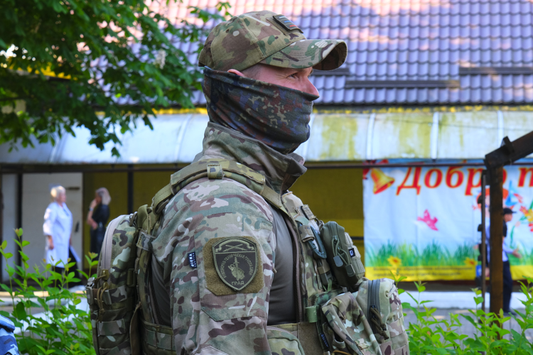Росгвардейцы обследовали все школы региона перед праздником последнего звонка