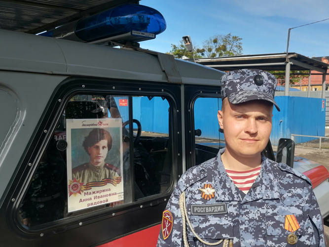 Калининградские росгвардейцы приняли участие во Всероссийской акции «Бессмертный автополк» 
