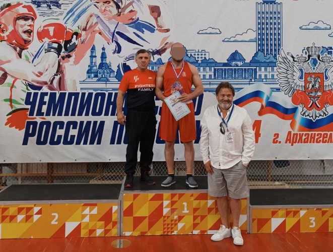 Сотрудник СОБР «Викинг» Росгвардии выиграл «золото» чемпионата Северо-Западного федерального округа по боксу