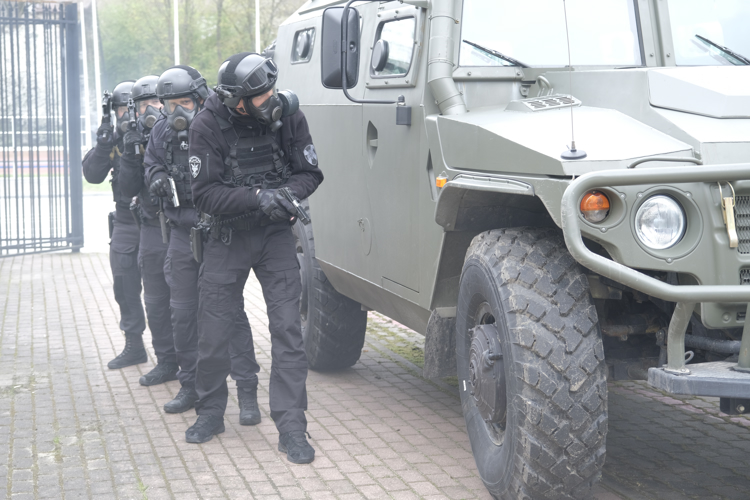 В ОМОН «Град» Управления Росгвардии по Калининградской области впервые состоялось тактическое занятие на воздушном судне