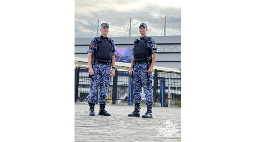 В Калининграде росгвардейцы обеспечили безопасность футбольного матча первой Российской лиги