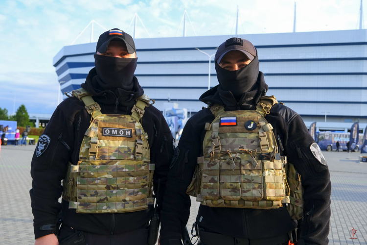 В Калининграде росгвардейцы обеспечили безопасность футбольного матча Первой лиги 