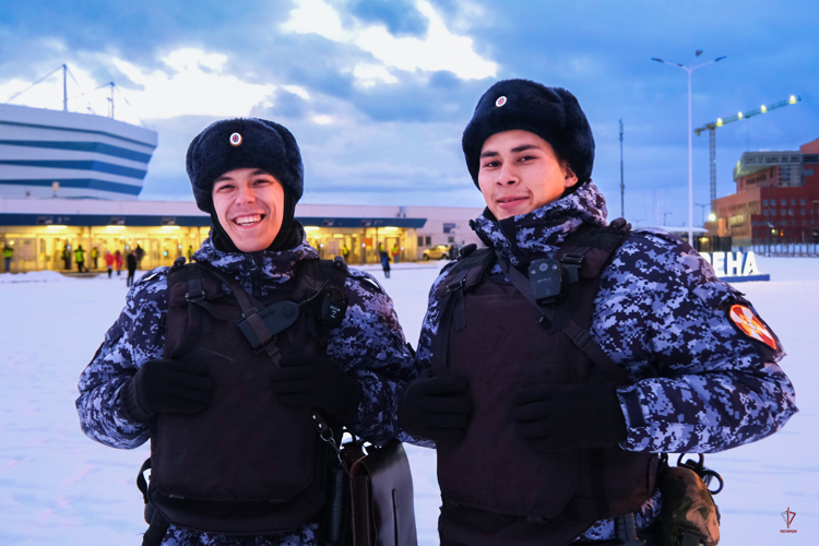 Калининградские росгвардейцы обеспечили безопасность футбольного матча Первой лиги 