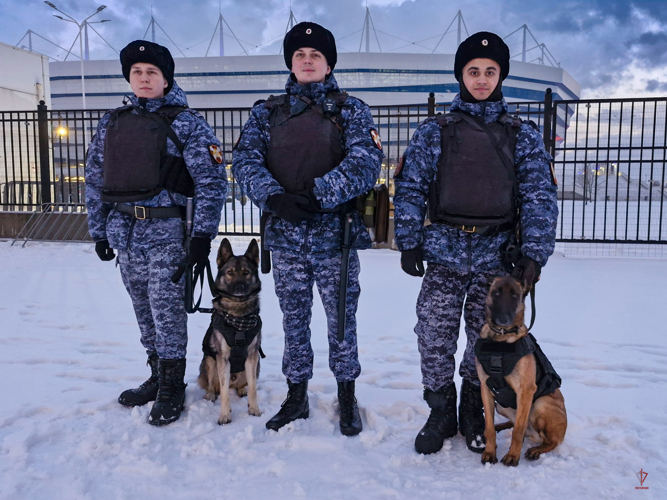 Калининградские росгвардейцы обеспечили безопасность футбольного матча Первой лиги 