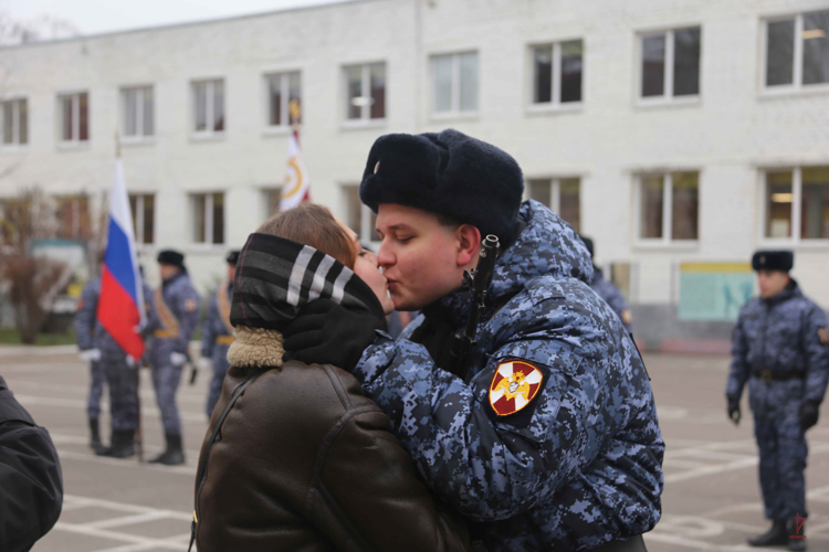 В калининградском полку Росгвардии состоялась торжественная церемония принятия Военной присяги новобранцами