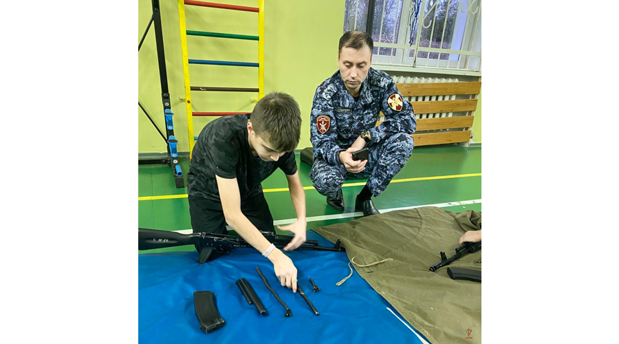 Дед Мороз специального назначения прибыл в Калининградскую область