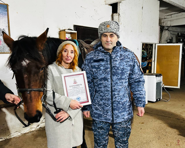 «Дед Мороз специального назначения» поздравил детей калининградских росгвардейцев