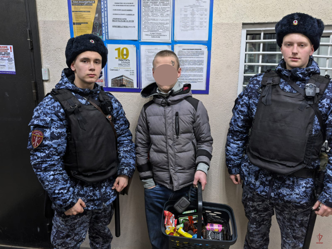 В Калининграде росгвардейцы разыскали юношу, самовольно покинувшего социальный приют